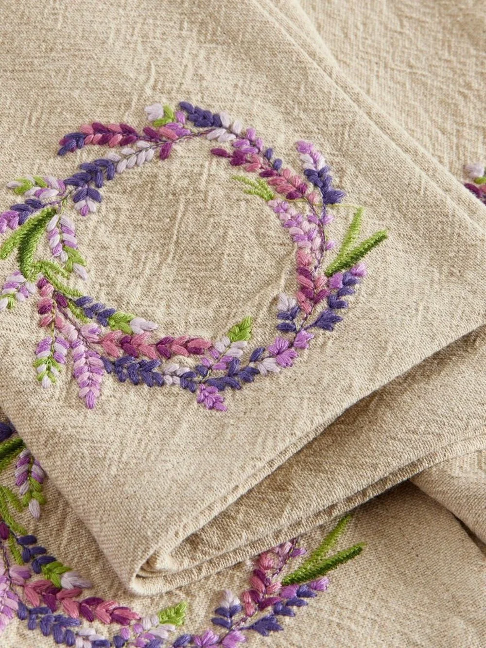 8 Monique Lhuillier x Pottery Barn Napkin Set Provence Purple Floral Embroidered